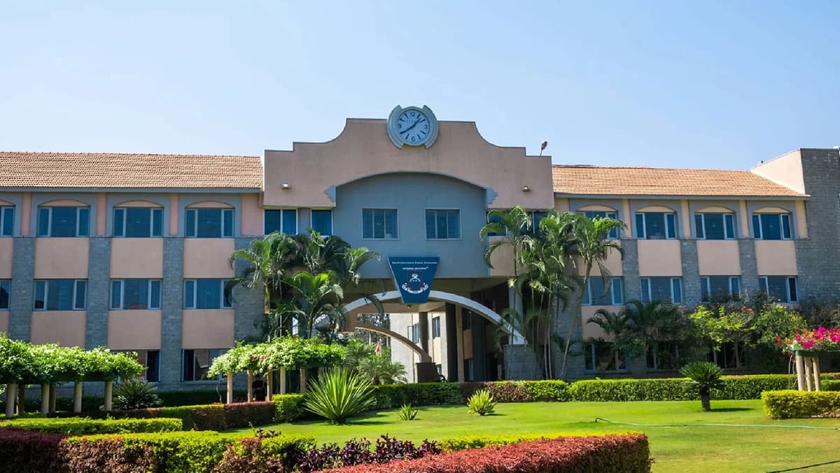 The International School campus 7