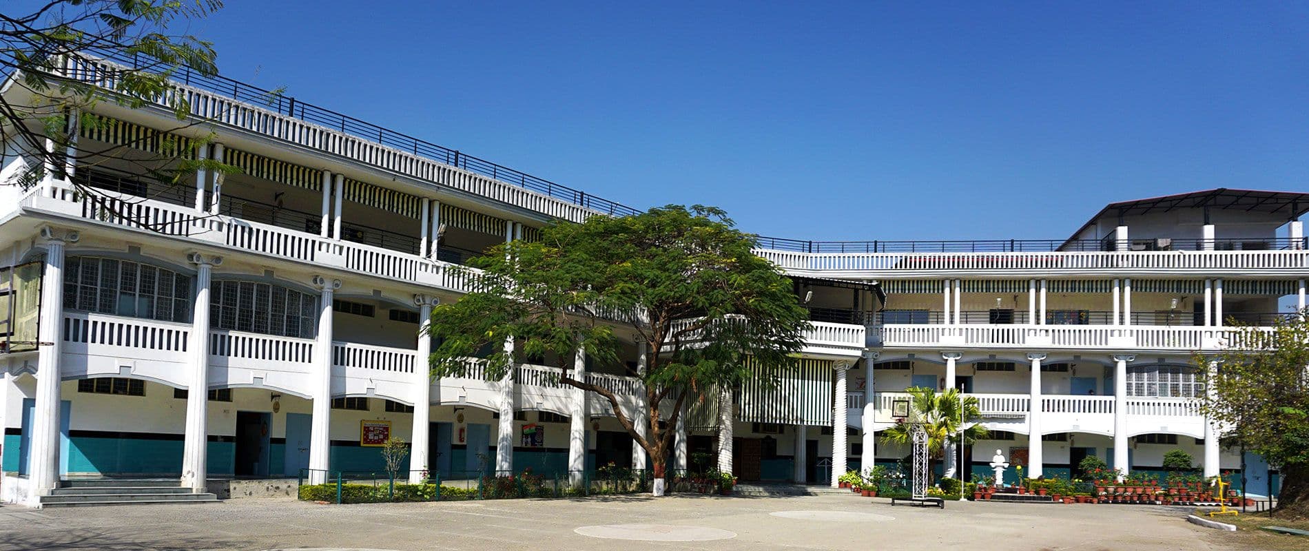 Beverly Hills Shalini School campus 1