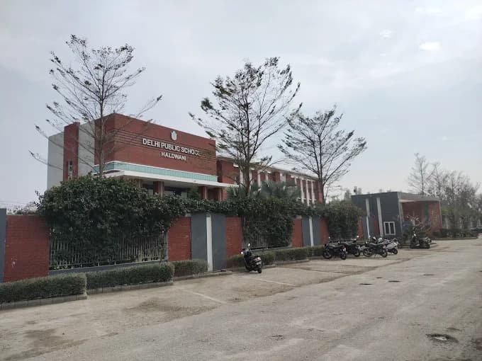 Delhi Public School (DPS), Haldwani facility 1